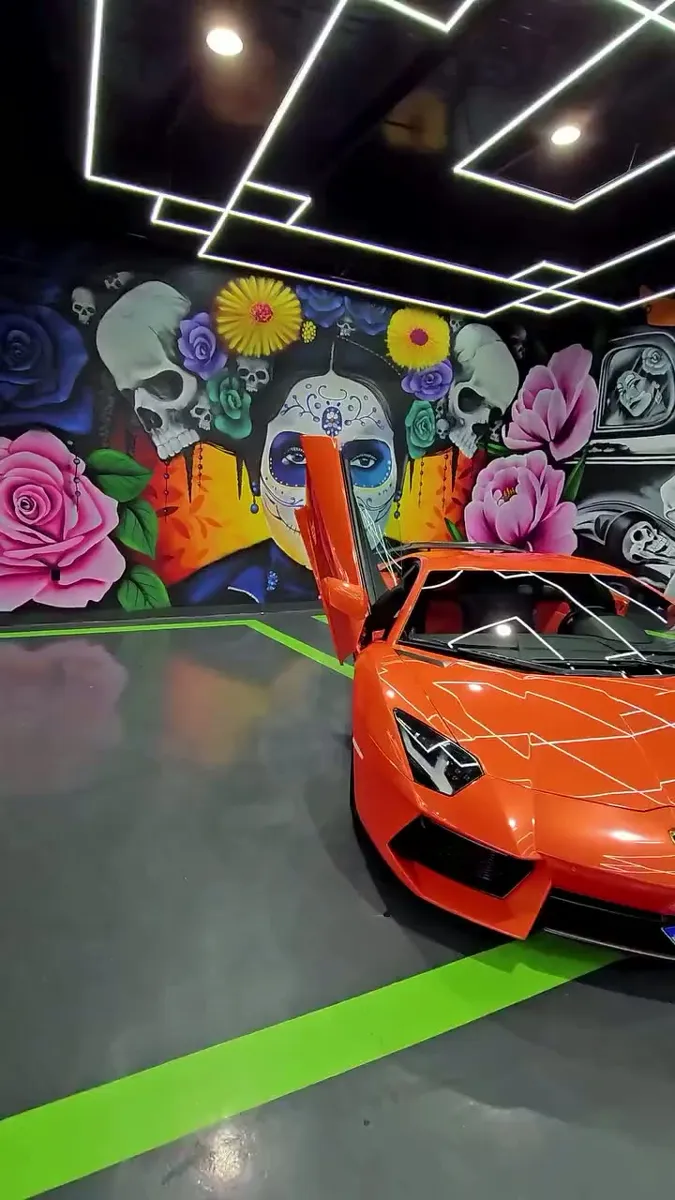 Lamborghini Aventador laranja